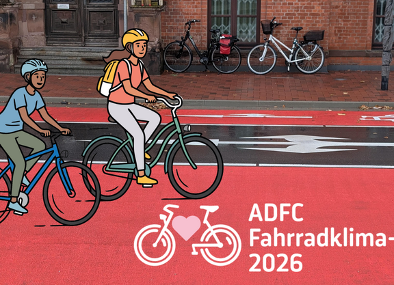 Illustration eines Kindes und einer erwachsenen Person auf Fahrrädern auf einem roten Radweg. Im Vordergrund steht ‚ADFC Fahrradklima-Test 2026‘ mit Fahrrad- und Herzsymbol.